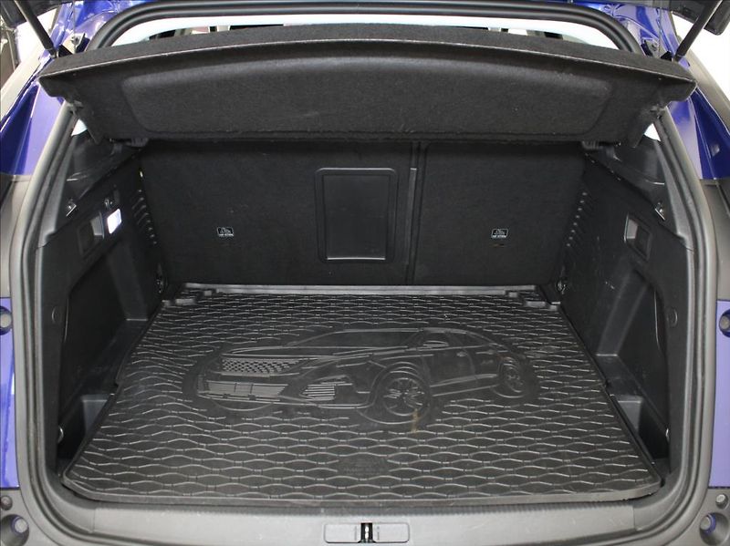 Peugeot 3008 1,6 HDi 120k. 6AT 1.majitel.ČR - fotka 21 z 22