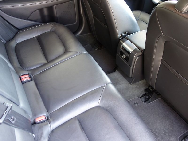 Volvo V70 (2015) 2.0D4 133kW 8A DRIVE - fotka 29 z 39