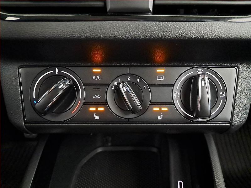 Škoda Scala (2024) 1.0 TSI, ČR,1.maj, Serv.kniha - fotka 15 z 19