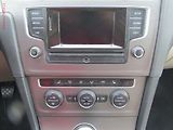 Volkswagen Golf (2013) 1.2 TSi, AC, park.asist - náhled 15