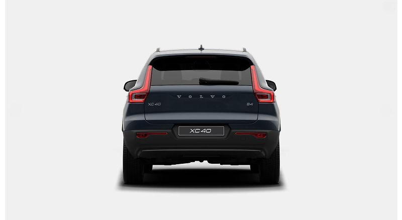 Volvo XC40 (2026) B4 ULTRA DARK AUT - fotka 4 z 13