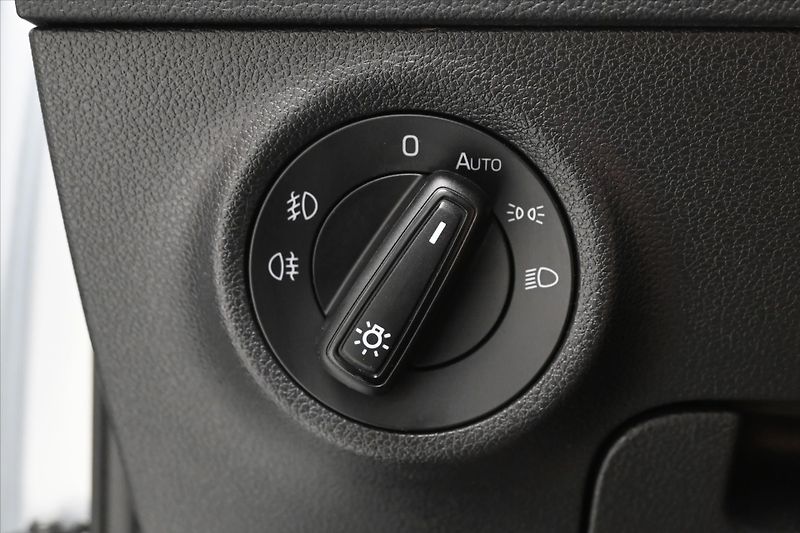 Škoda Karoq 2,0 TDI 85 kW DSG EL.KUFR Záru - fotka 26 z 31