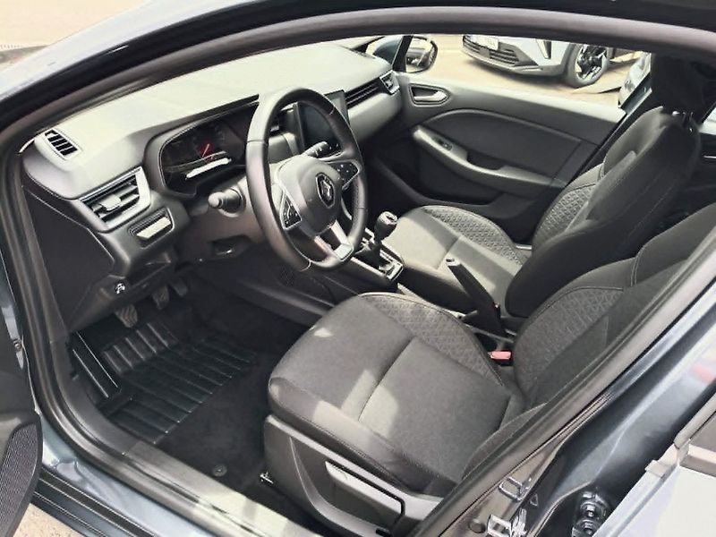 Renault Clio (2022) TCe 100 Zen - fotka 13 z 19
