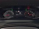 Peugeot 2008 (2022) 1.2 PureTech, ČR,1.maj - náhled 11