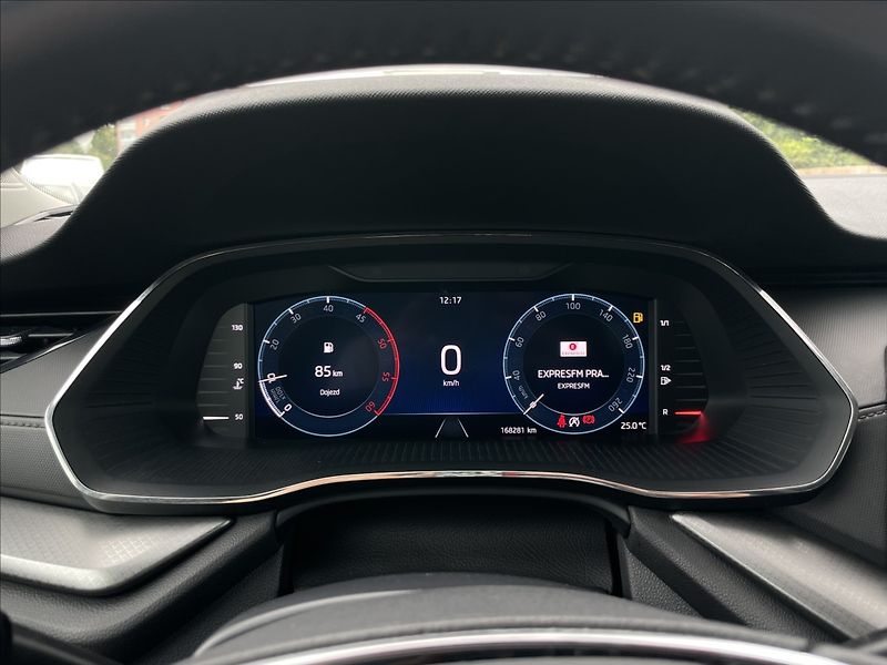 Škoda Octavia 2,0 TDI Combi Ambition Plus KE - fotka 9 z 24