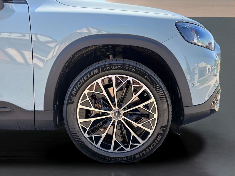 Mercedes-Benz GLB (2026) 250+  EQ - fotka 9 z 12