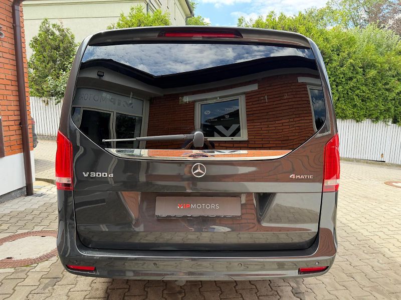 Mercedes-Benz Třídy V V300D-AMG-4M-AVANT-R19-NEZ.TOP - fotka 5 z 38