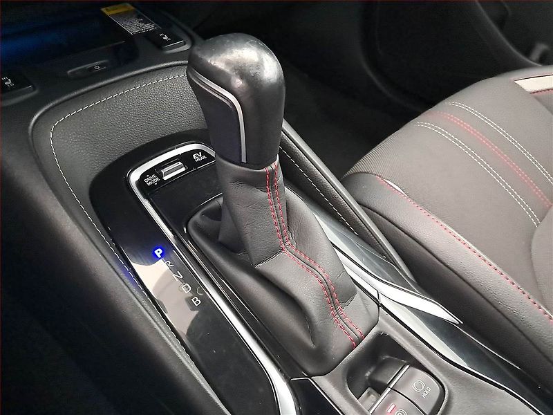 Toyota Corolla (2020) 1.8 Hybrid - fotka 13 z 17