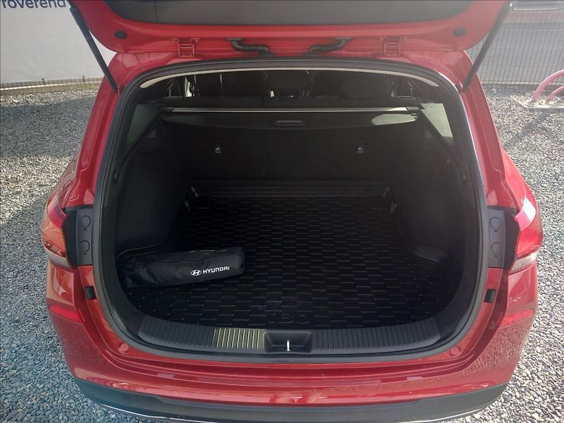 Hyundai i30 1,5 l Comfort Climate - fotka 18 z 18