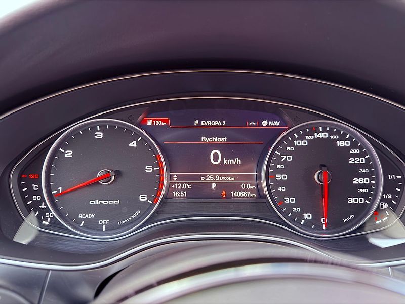 Audi A6 3.0 TDi Allroad Quattro,ČR,1.M - fotka 20 z 30