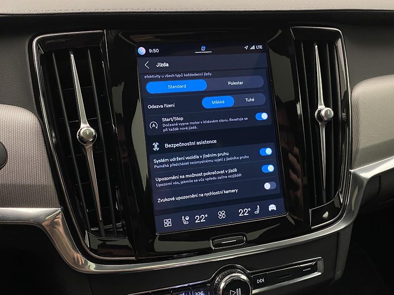 Volvo S90 B5 AWD BLACK ULTIMATE AUT CZ - fotka 50 z 62