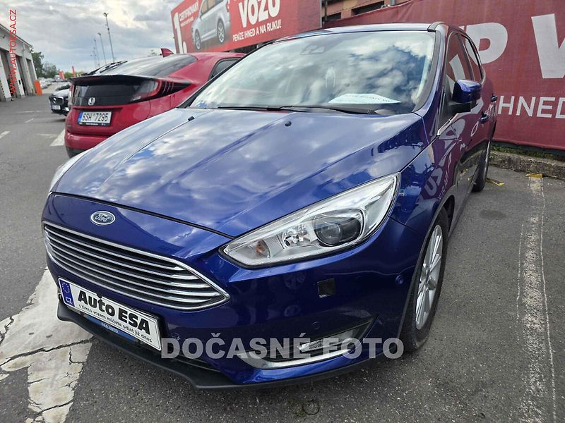 Ford Focus (2017) 1.5tdci, AT, navi, xenon - fotka 1 z 3