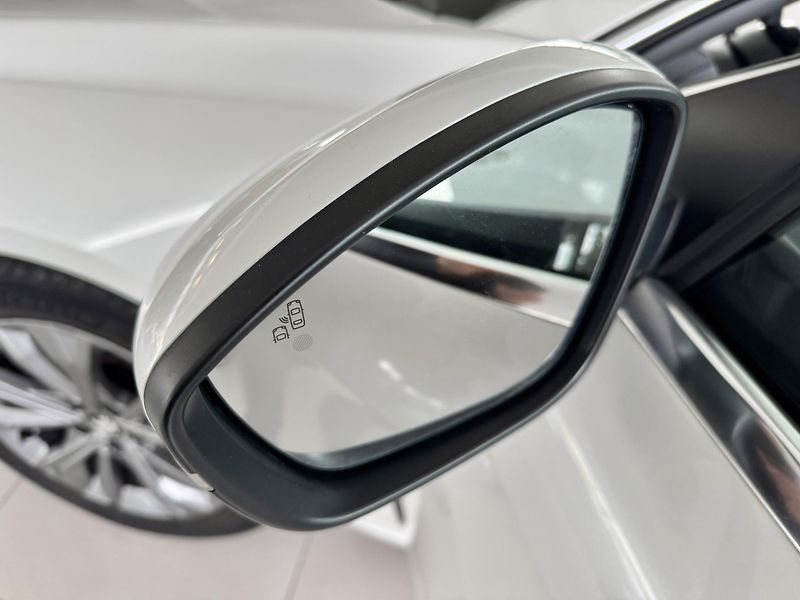 Peugeot 508 Hybrid 225*AT8*REZERVACE! - fotka 33 z 38
