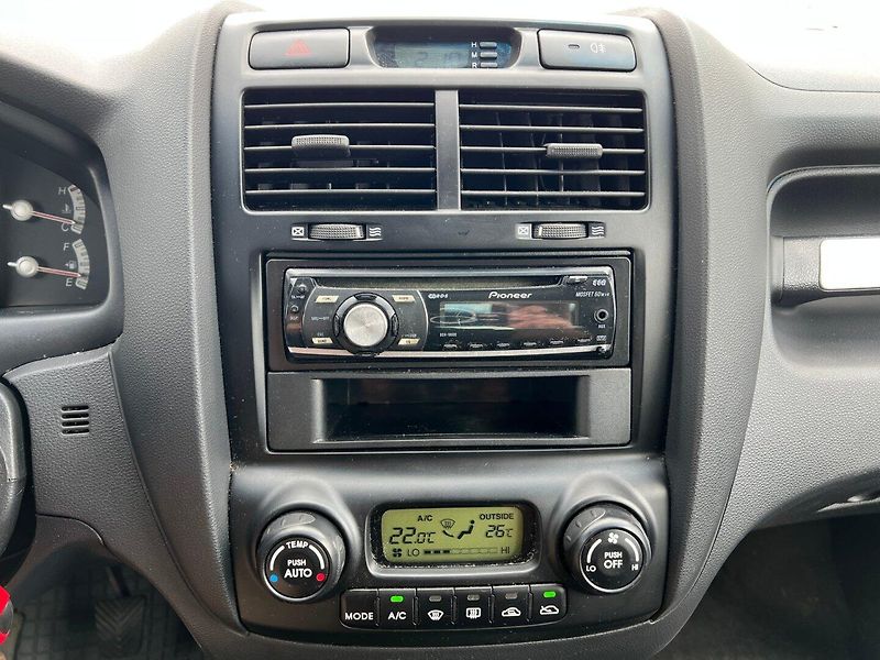 Kia Sportage (2008) 2.0i 104kW! 4x4! Tažné! - fotka 13 z 22