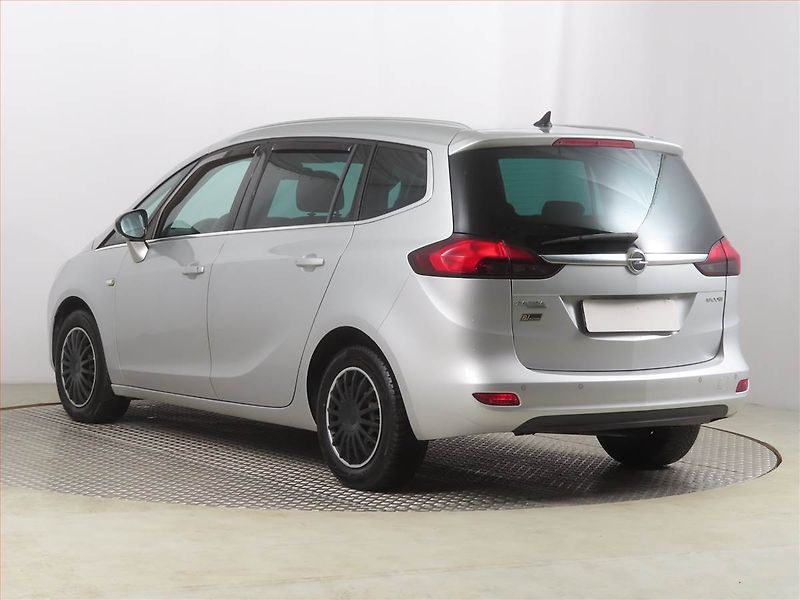 Opel Zafira (2015) 1.6 CDTI, Serv.kniha, Navi - fotka 4 z 18