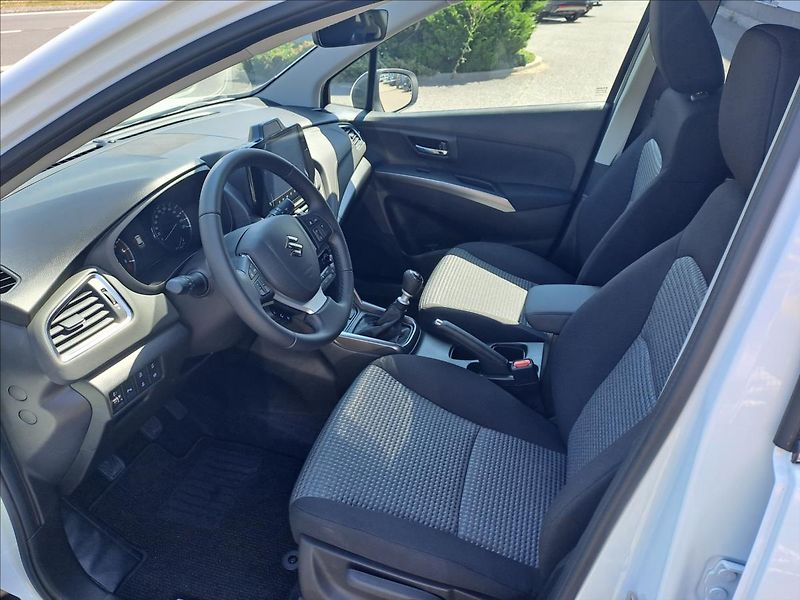 Suzuki S-Cross (2026) 1,4 Premium MY25 - fotka 9 z 20