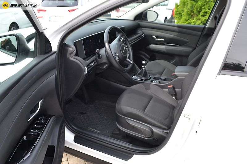 Hyundai Tucson 1.6T-GDI STYLE FL 118KW - fotka 21 z 54
