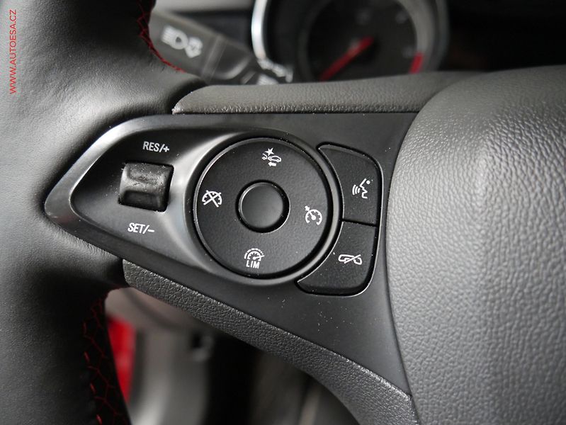 Opel Astra (2019) 1.6 CDTi, AT - fotka 19 z 23