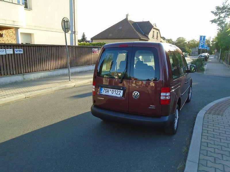 Volkswagen Caddy (2013) 1.6 TDI, 5.Míst ,Klima - fotka 8 z 22