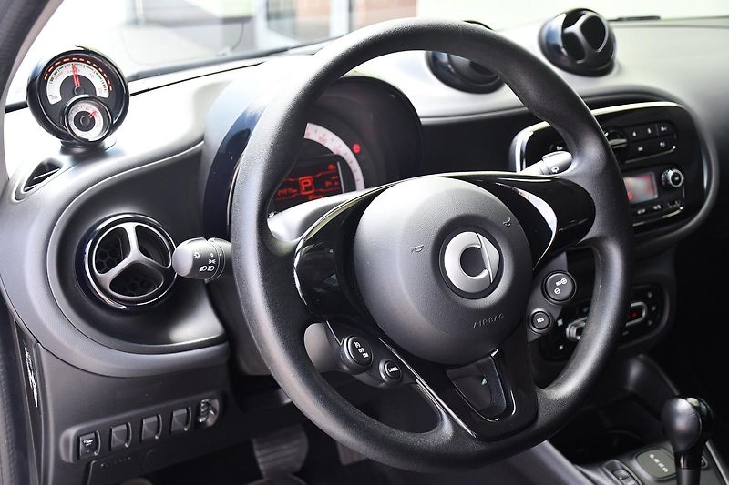 Smart Forfour EQ ESSENTIAL 5d - fotka 16 z 30