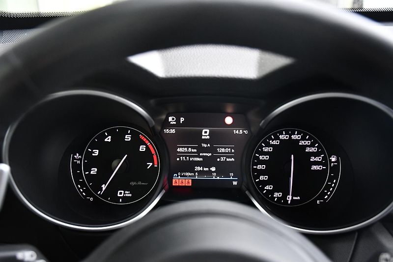 Alfa Romeo Stelvio 2.0TURBO 16V Q4 147kW SPRINT - fotka 36 z 45