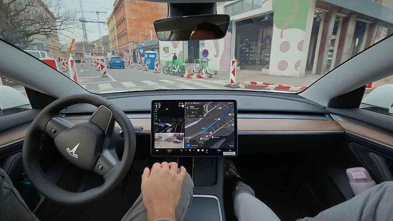Tesla model 3.