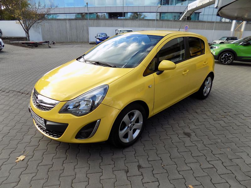 Opel Corsa (2014) 1.2 16V - fotka 3 z 12