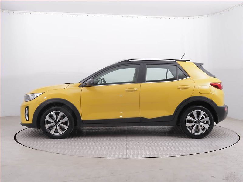 Kia Stonic (2021) Exclusive 1.2 DPI, Serv.kniha - fotka 3 z 19