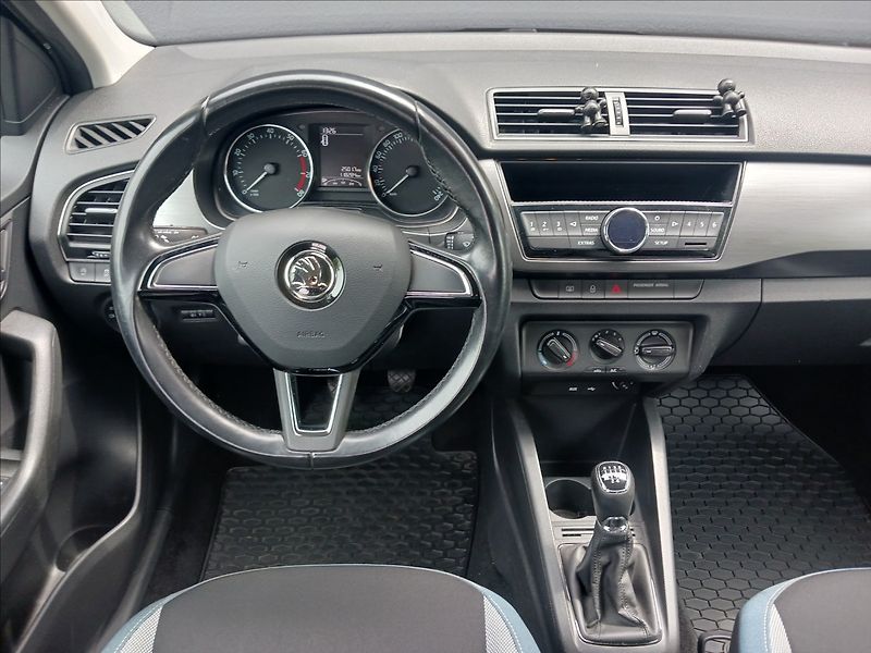 Škoda Fabia 1,2 TSI AMBITION KOMBI - fotka 13 z 17