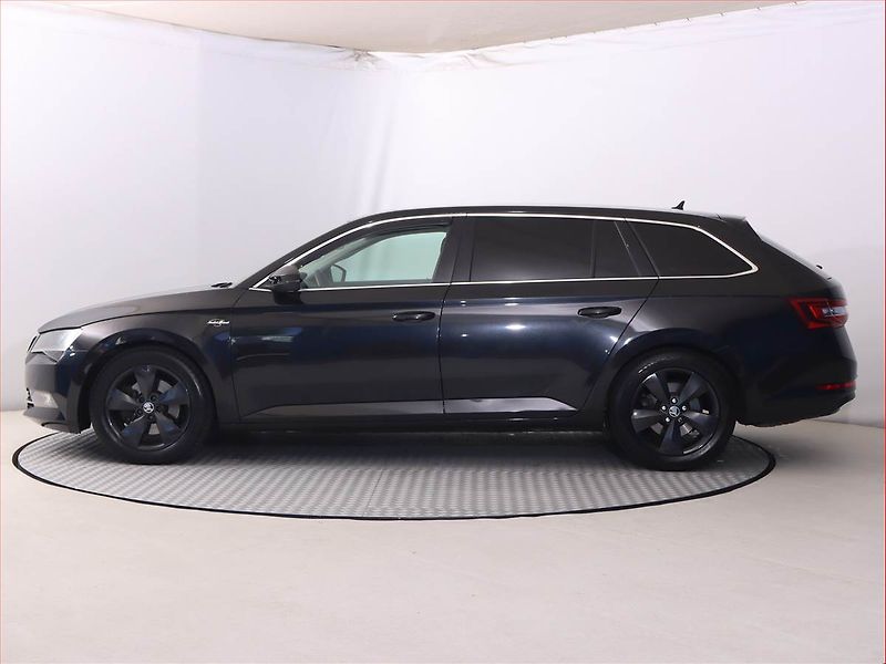 Škoda Superb (2017) 2.0 TDI, Automat, Kůže, Navi - fotka 3 z 24