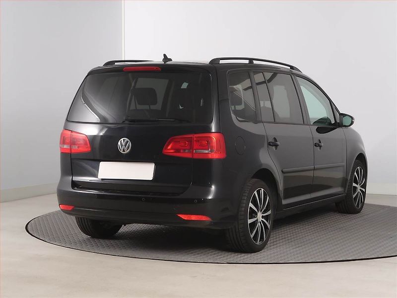 Volkswagen Touran (2012) 1.6 TDI, Navi, Tempomat - fotka 5 z 15
