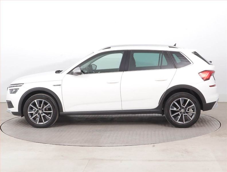 Škoda Kamiq (2023) Scoutline 1.0 TSI - fotka 3 z 15