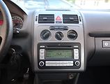 Volkswagen Touran (2007) 1.6, LPG, Tempomat - náhled 12