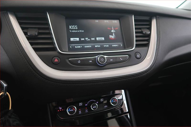 Opel Grandland X (2020) 1.2 Turbo, ČR,1.maj, Tempomat - fotka 12 z 17