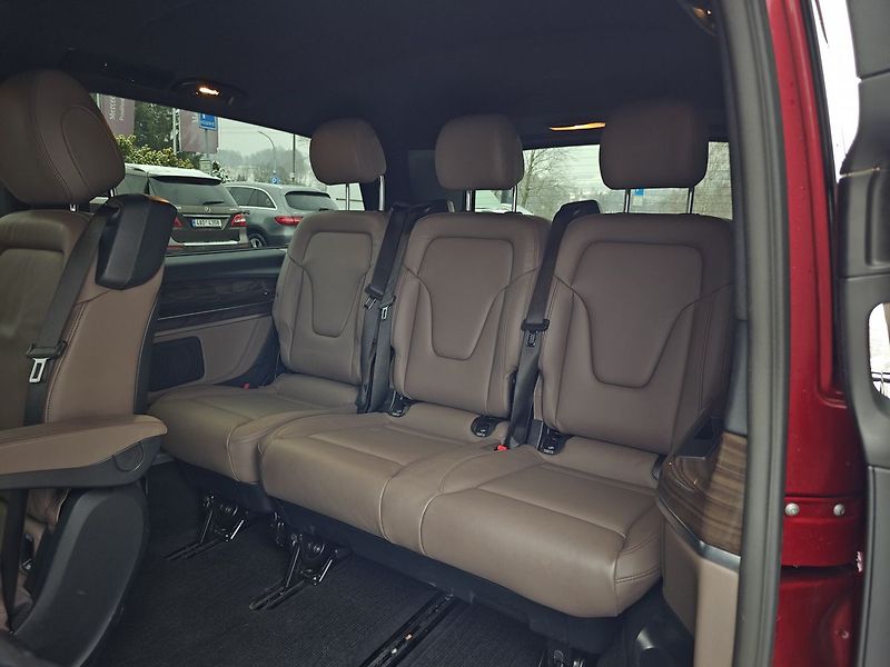 Mercedes-Benz Třídy V 300 d XL 4MATIC AMG - fotka 21 z 25