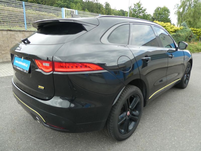 Jaguar F-Pace 300 SPORT 221kW 4x4  - fotka 3 z 15