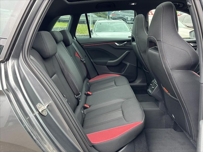 Škoda Kamiq 1,0 Monte Carlo ZÁRUKA PANORAM - fotka 16 z 43