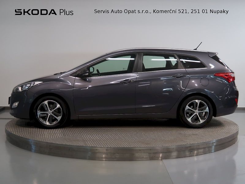 Hyundai i30 (2017) WEEKEND 1.6GDI 99KW - fotka 3 z 30