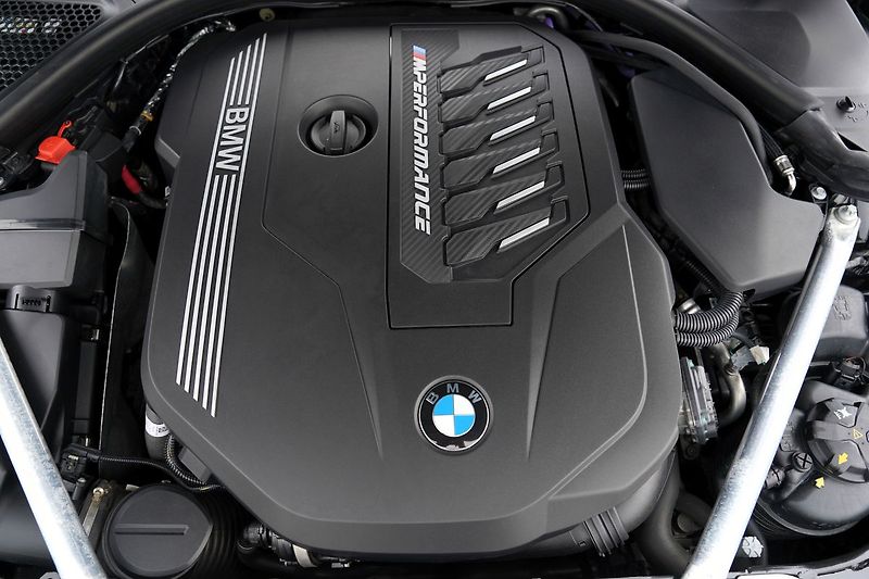 BMW Řada 4 M440i xDrive/Mpaket/375 PS/Las - fotka 9 z 46