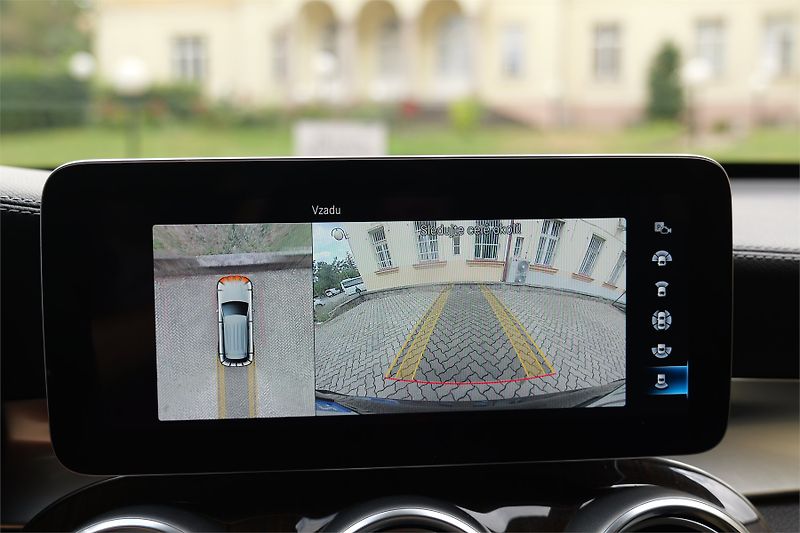 Mercedes-Benz GLC 220d 4M AMG Masáž 360° Webasto - fotka 18 z 32