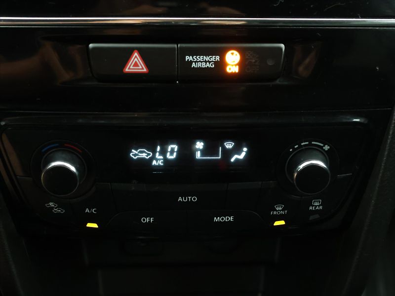 Suzuki Vitara 1.4 BoostJet Allgrip Premium - fotka 25 z 36