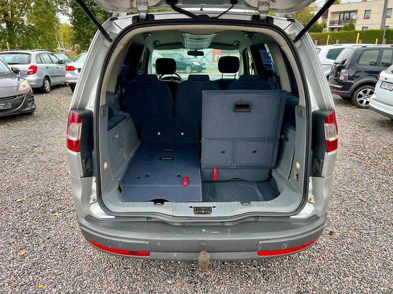Ford Galaxy 2.0 TDCi 96 kW 7 míst - fotka 18 z 18
