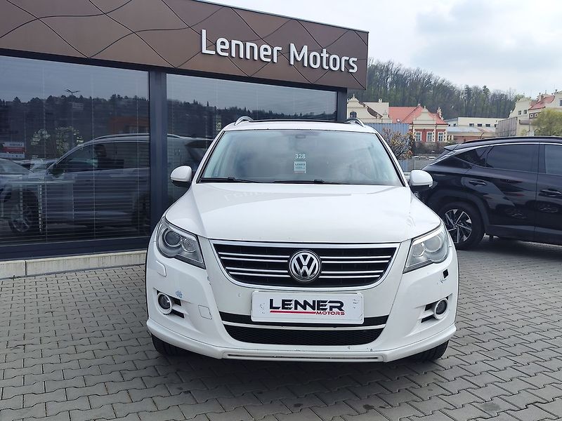Volkswagen Tiguan 2.0 TDi/125kW R-Line 4motion - fotka 2 z 30