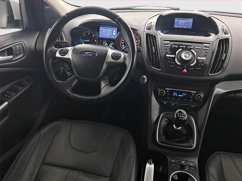 Ford Kuga (2013) 2.0 TDCi, 4X4, Tempomat - fotka 7 z 21