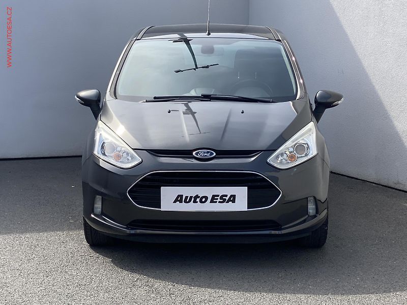 Ford B-MAX (2017) 1.0 EB, Titanium, panor - fotka 2 z 15