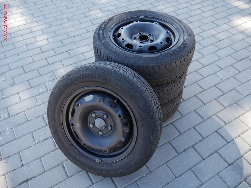 Škoda Fabia (2005) 1.2HTP, 2.maj,ČR, servis - fotka 15 z 15