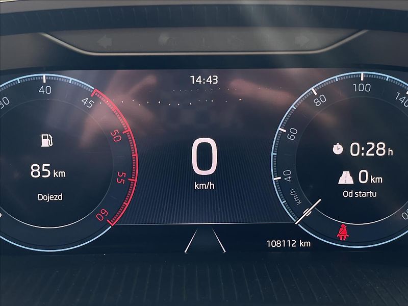 Škoda Octavia 2,0 TDI Combi Ambition Plus - fotka 10 z 22