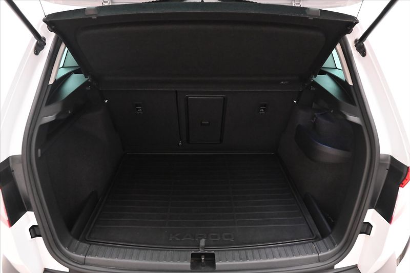 Škoda Karoq 2,0 TDI 110 kW DSG 4x4 TAŽNÉ Z - fotka 10 z 31