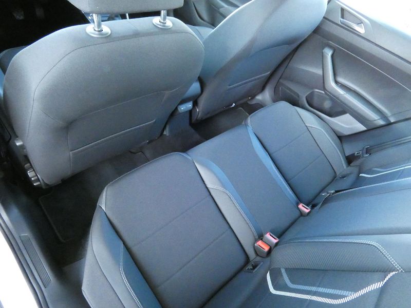 Volkswagen Taigo Style 1.0 TSI - fotka 25 z 30