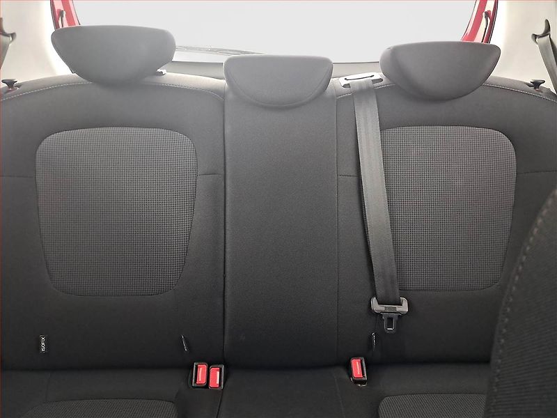 Hyundai i20 (2013) 1.2, Tempomat - fotka 10 z 14